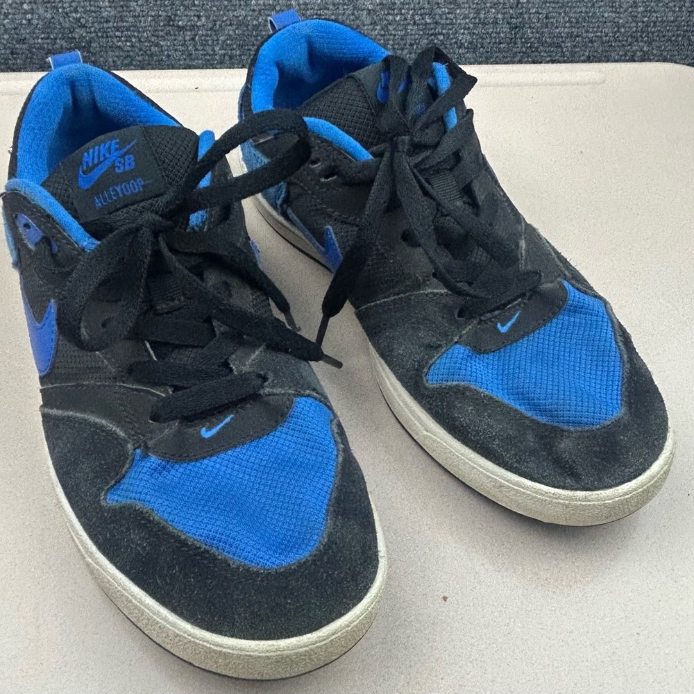 Nike SB Alleyoops Men’s Skate Sneakers Size 8 Blue/ Black